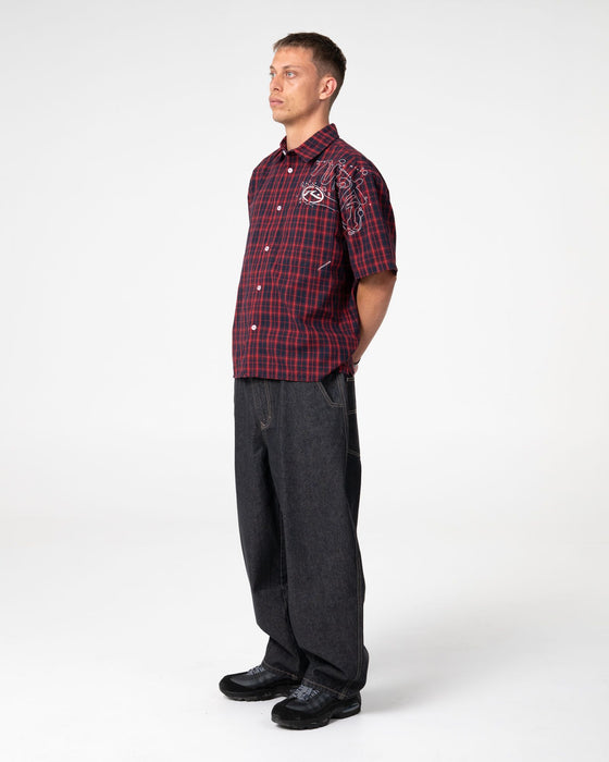 man-wearing-slick-rick-short-sleeve-shirt-in-red