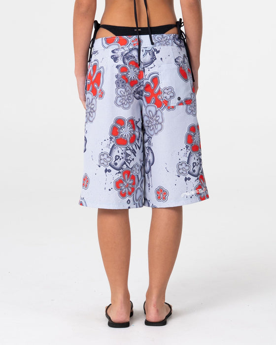woman-wearing-saxos-fixed-waist-boardshort-in-floral