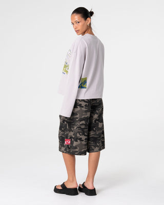 Woman wearing Coco Long Sleeve Relaxed Tee in Oyster Grey