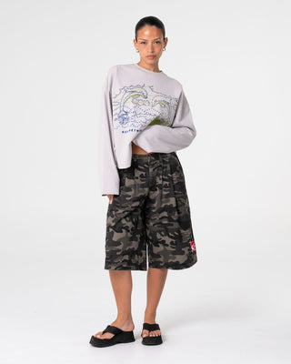 Woman wearing Coco Long Sleeve Relaxed Tee in Oyster Grey