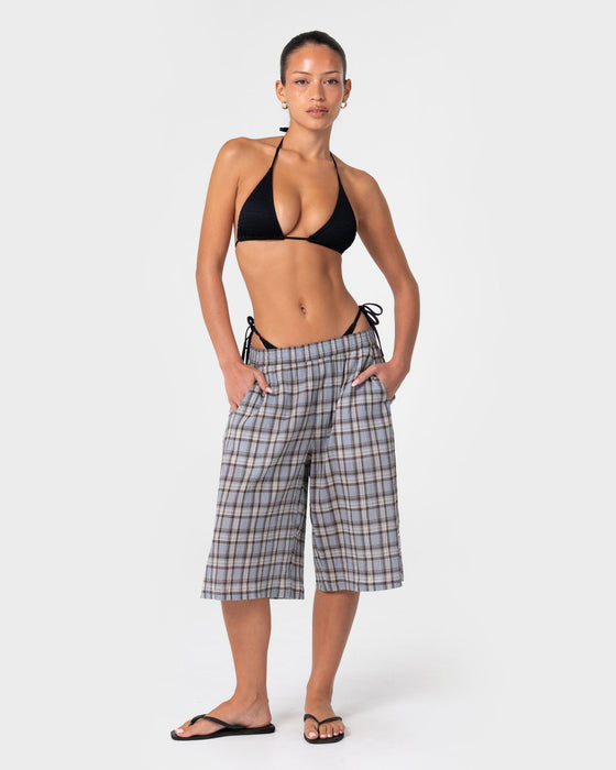 woman-wearing-mik-check-elastic-short-in-blue-check