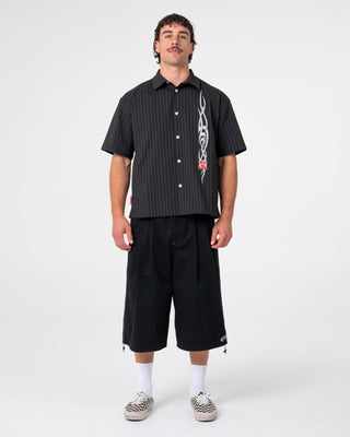 Man wearing Mystika Short Sleeve Shirt in Black