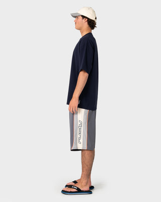 Man wearing Rusty x Halco 24