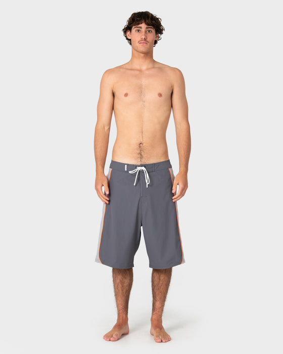 man-wearing-rusty-x-halco-24-boardshort-in-steel