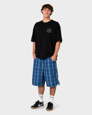 Model wearing King Waves Kill Short Sleeve Tee in Black