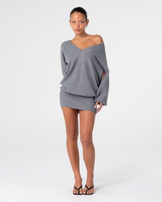 Woman wearing the Kairo Long Sleeve Slouch Knit Dressin Grey Marle