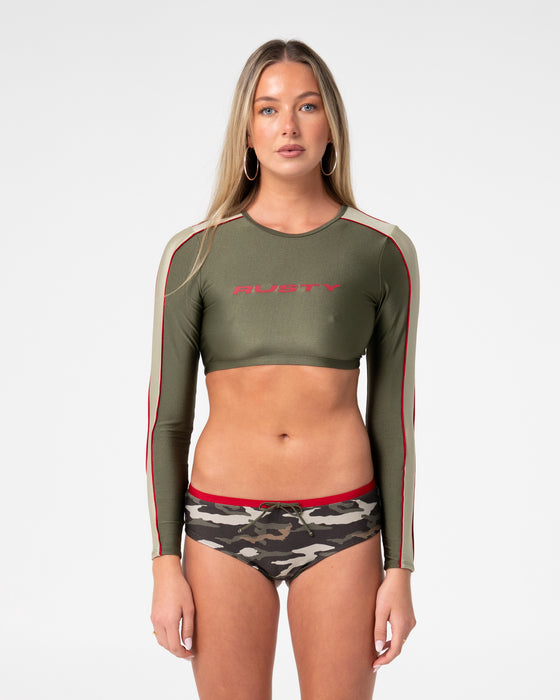 woman-wearing-rambo-zoe-cropped-rashie-vest-in-camo-stripe