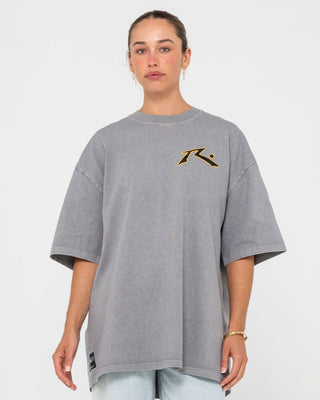 Man wearing Heritage Tee in Washed Grey