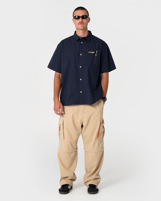 man-wearing-mosley-short-sleeve-shirt-in-navy-blue