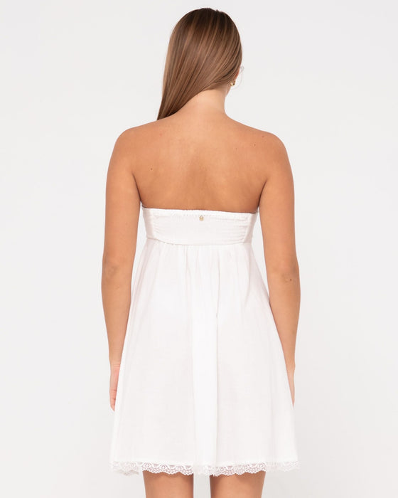 woman-wearing-capri-lace-front-mini-dress-in-snow