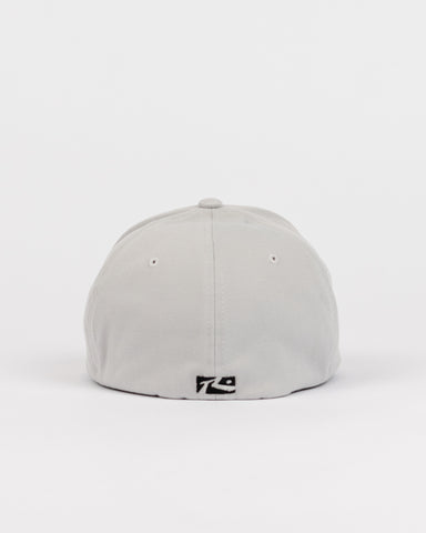 Mens Chronic 4 Flexfit Cap in Oyster Grey