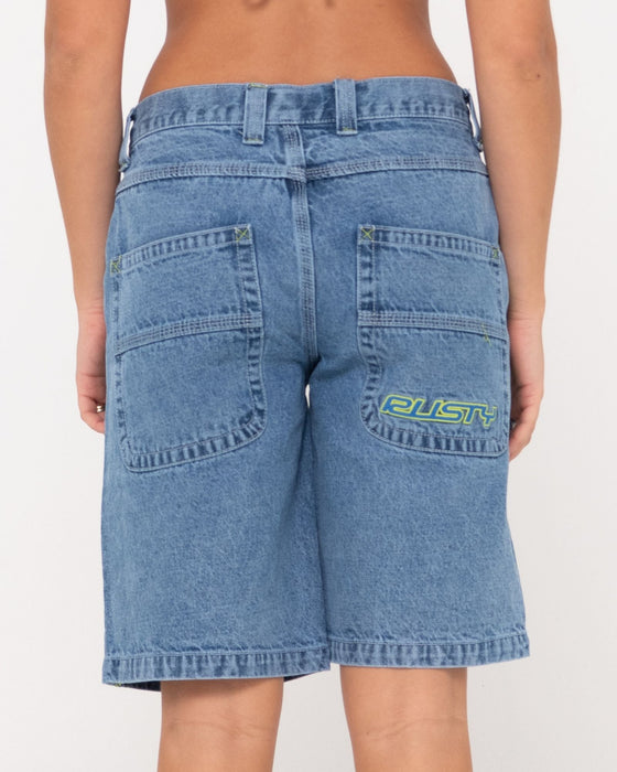woman-wearing-flip-mommy-low-rise-wide-leg-denim-short-in-middy-blue-lime