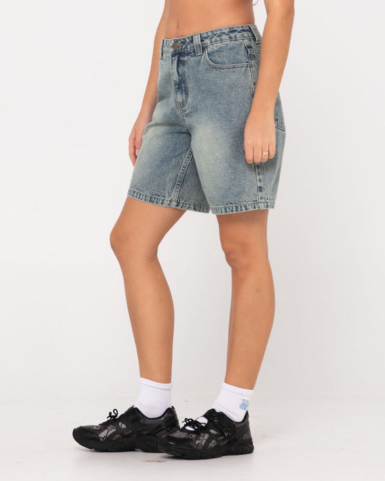 woman-wearing-high-volume-18-inch-denim-jort-in-dirty-dawg