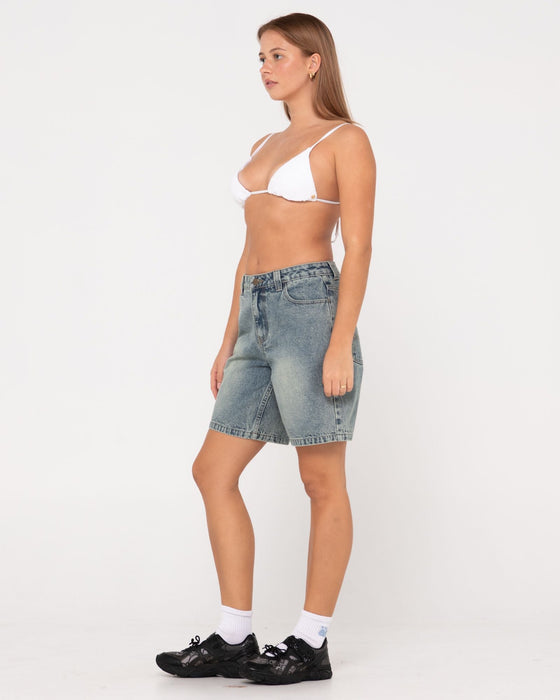 woman-wearing-high-volume-18-inch-denim-jort-in-dirty-dawg