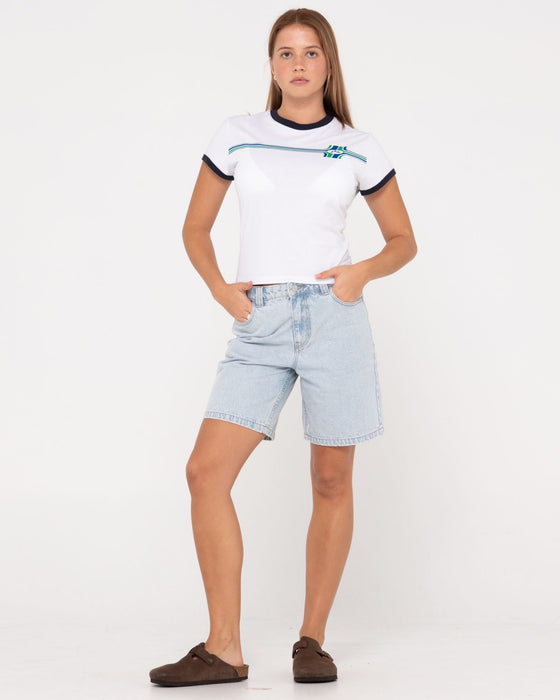 woman-wearing-high-volume-18-inch-denim-jort-in-sky-blue-heather