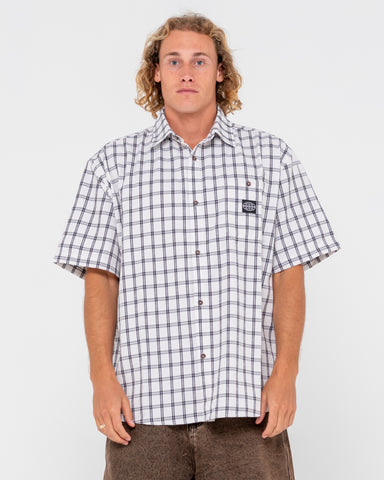 Man wearing Worldwide Curved Hem Short Sleeve Shirt in White