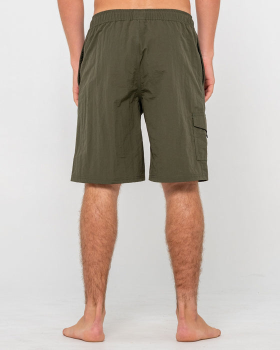 man-wearing-peek-show-hybrid-waist-boardshort-in-army-green
