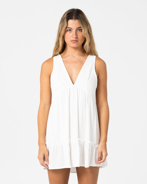 woman-wearing-sara-mini-dress-in-white