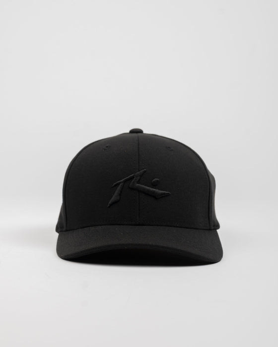 mens-chronic-4-flexfit-cap-in-black-1