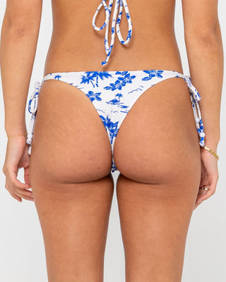 Woman wearing Maui Midi Bikini Bottom in Maui Print