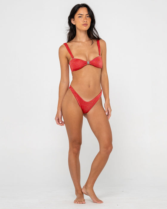woman-wearing-shimmy-bralette-bikini-top-in-red