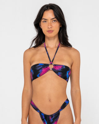 Woman wearing Amnesia Bandeau Bikini Top in Amnesia Print