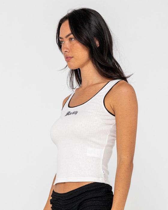 woman-wearing-cassian-ribbed-scoop-neck-singlet-in-white