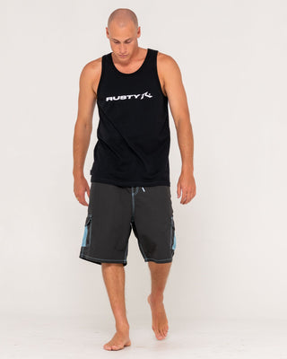 Man wearing Vital Tank in Black