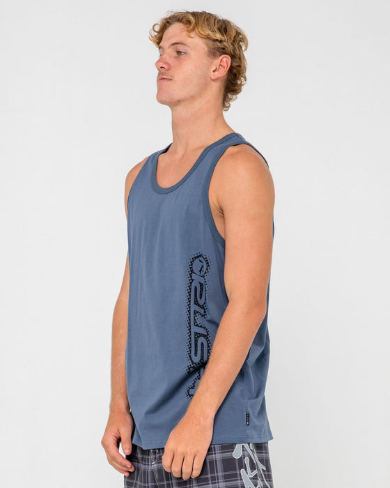 man-wearing-network-error-tank-in-china-blue