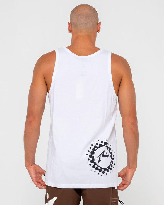 man-wearing-network-error-tank-in-white