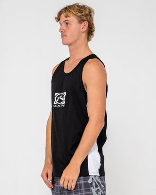 Man wearing Hyper Tank in Black