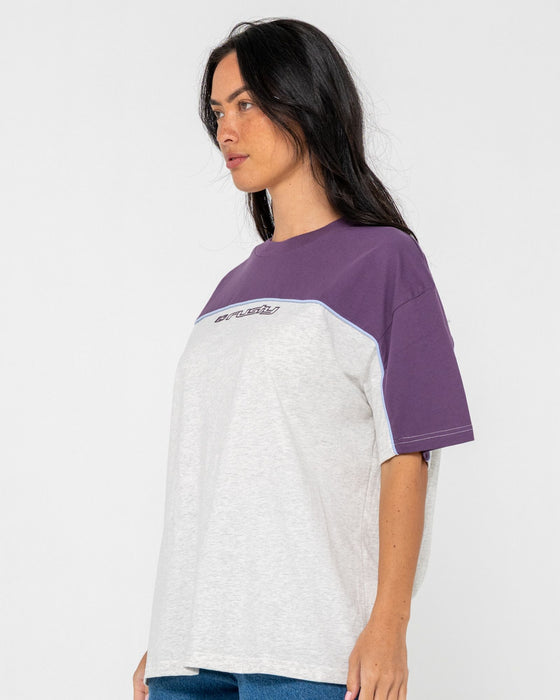 woman-wearing-polar-ops-oversize-short-sleeve-tee-in-ice-marle