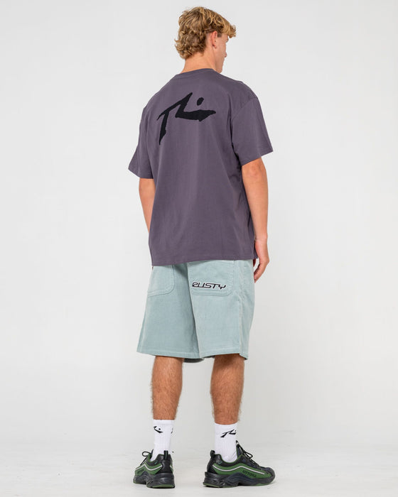 man-wearing-competition-short-sleeve-tee-in-coal-1