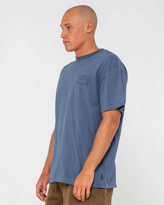man-wearing-boxed-out-short-sleeve-tee-in-china-blue