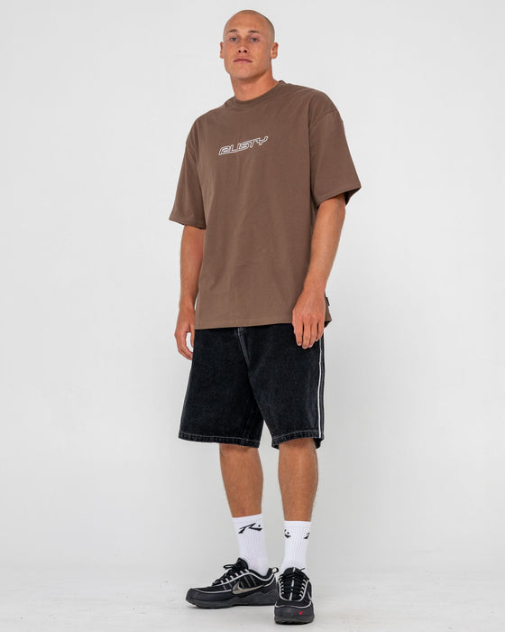 man-wearing-flip-daddy-short-sleeve-tee-in-pinecone