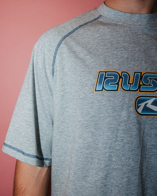 Man wearing Guido Raglan Short Sleeve Tee in Grey Marle