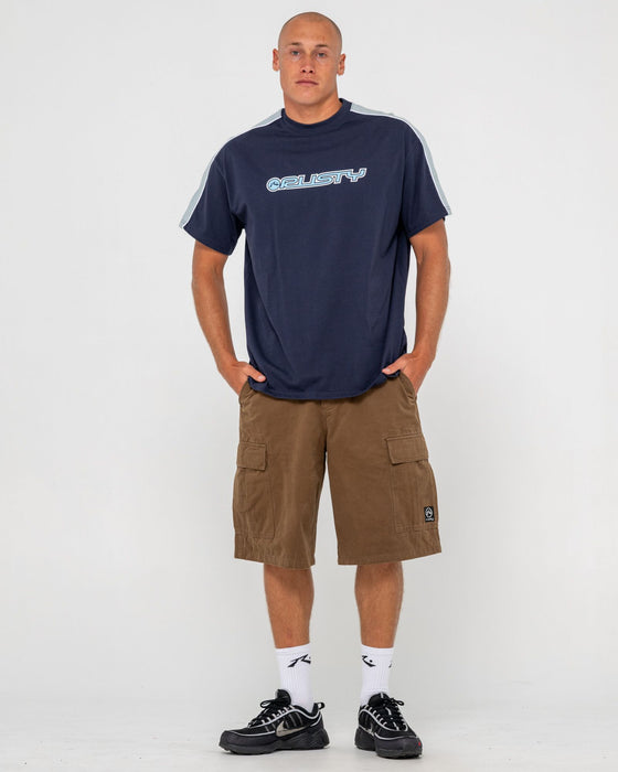 man-wearing-alonso-short-sleeve-tee-in-navy-blue-2