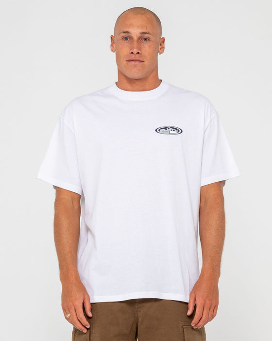 man-wearing-faden-short-sleeve-tee-in-white