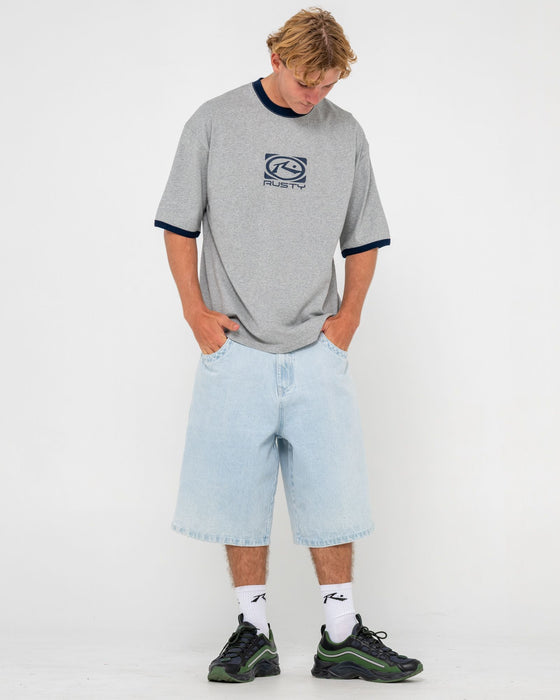 man-wearing-hyper-ringer-short-sleeve-tee-in-grey-marle