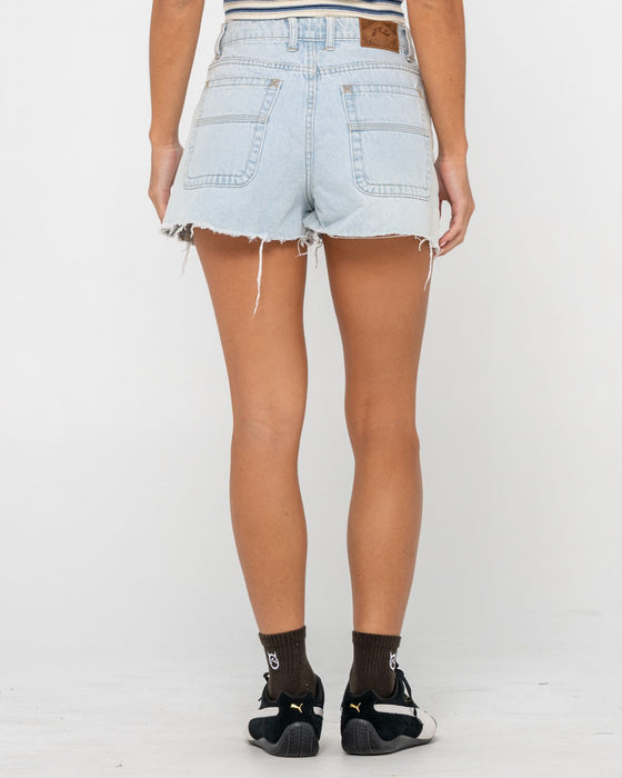 woman-wearing-penny-kick-flare-denim-short-in-sky-blue-heather