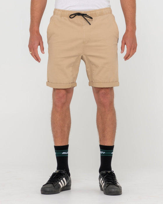 man-wearing-hooked-on-18-elastic-short-in-khaki