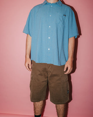 Man wearing Commando Cargo Short in Pinecone