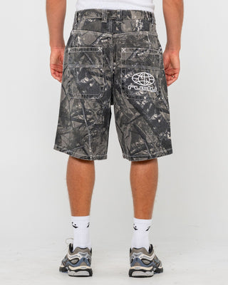 Man wearing Flip Rambo Jort in Grey Camo