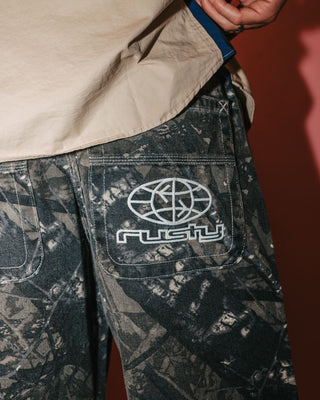 Man wearing Flip Rambo Jort in Grey Camo