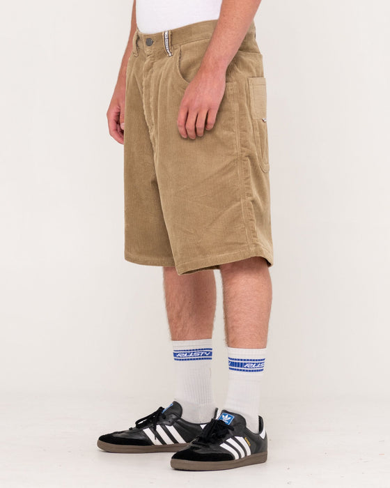 man-wearing-flip-daddy-tapeless-cord-short-in-khaki