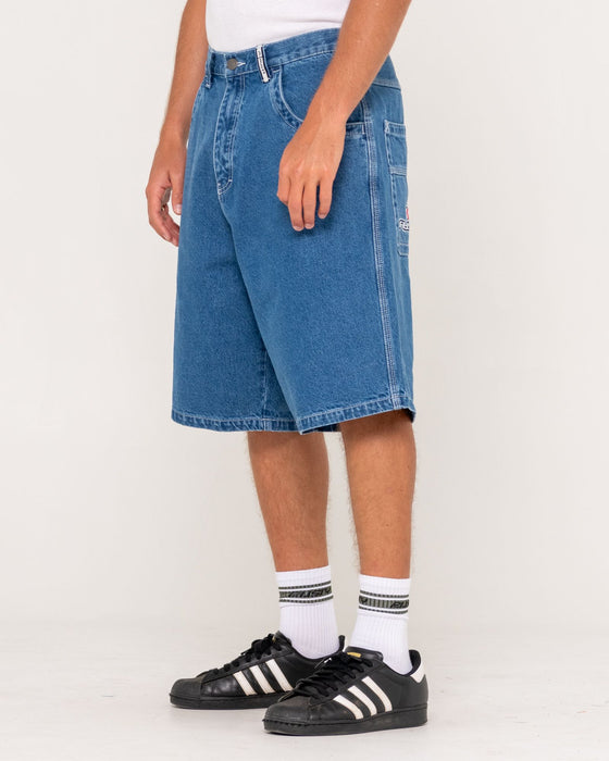 man-wearing-boonta-draggin-jort-in-middy-blue