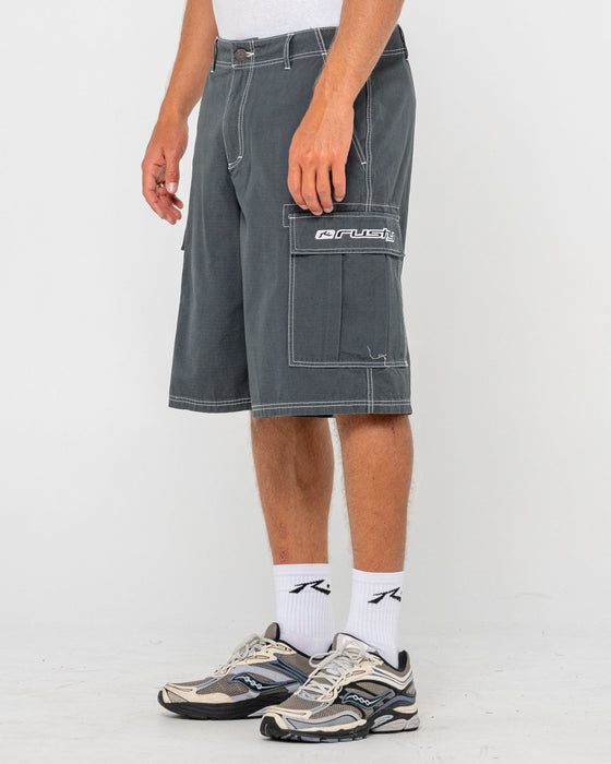 man-wearing-commando-rippa-cargo-short-in-dark-sapphire