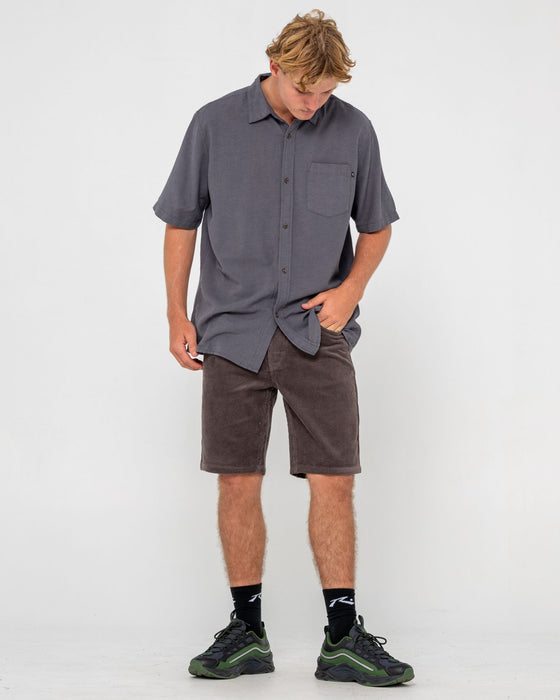 man-wearing-overtone-short-sleeve-shirt-in-coal