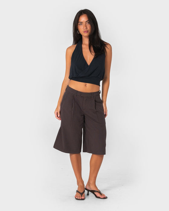 woman-wearing-honey-halter-top-in-black