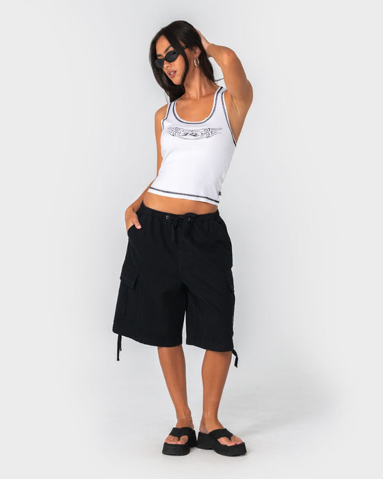 woman-wearing-dirrty-racer-tank-in-white